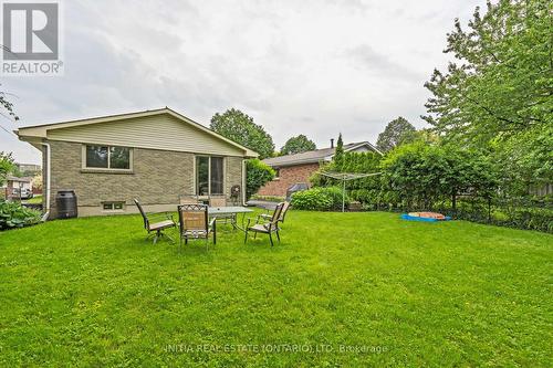 27 Hines Crescent, London, ON - Outdoor