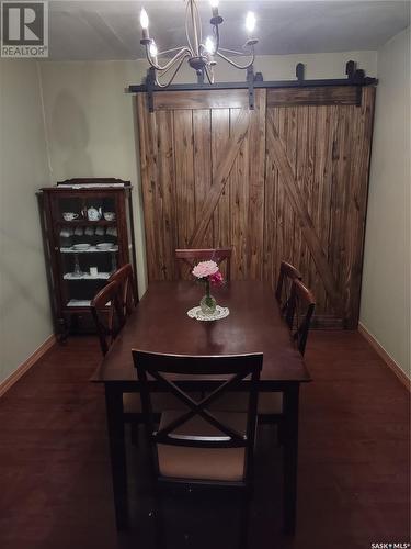 948 Queen Street, Regina, SK - Indoor Photo Showing Dining Room