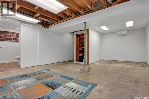 948 Queen Street, Regina, SK - Indoor Photo Showing Basement