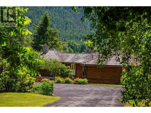 3918 Macgregor West  Road, Nelson, BC - Outdoor