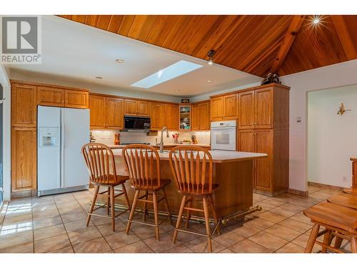 3918 Macgregor West  Road, Nelson, BC - Indoor Photo Showing Kitchen