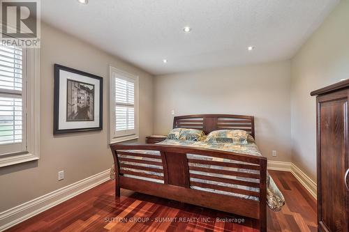 5431 Appleby Line, Burlington, ON - Indoor Photo Showing Bedroom