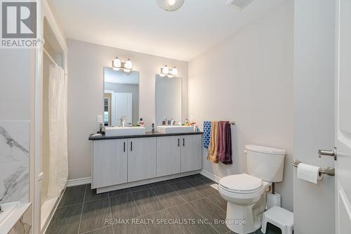 16 Mclaughlin Street, Welland, ON - Indoor Photo Showing Bathroom