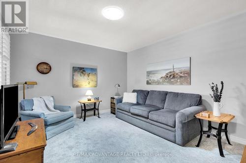 43 - 163 Pine Valley Drive, London, ON - Indoor Photo Showing Living Room