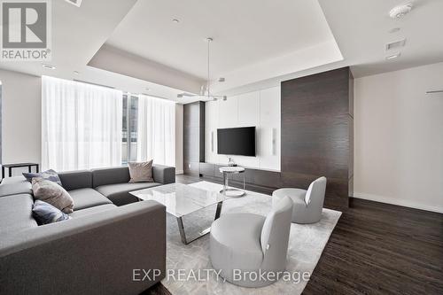 1212 - 5180 Yonge Street, Toronto (Willowdale West), ON - Indoor Photo Showing Living Room