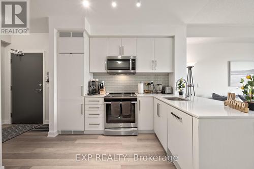 1212 - 5180 Yonge Street, Toronto (Willowdale West), ON - Indoor Photo Showing Kitchen