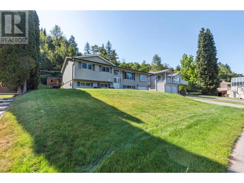 2828 Dumont  Crescent, Castlegar, BC - Outdoor