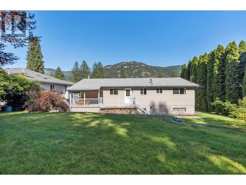 2828 Dumont  Crescent, Castlegar, BC - Outdoor With Deck Patio Veranda