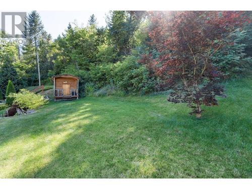 2828 Dumont  Crescent, Castlegar, BC - Outdoor