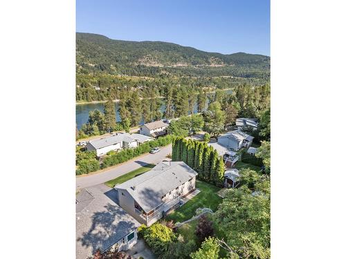 2828 Dumont Crescent, Castlegar, BC - Outdoor With View