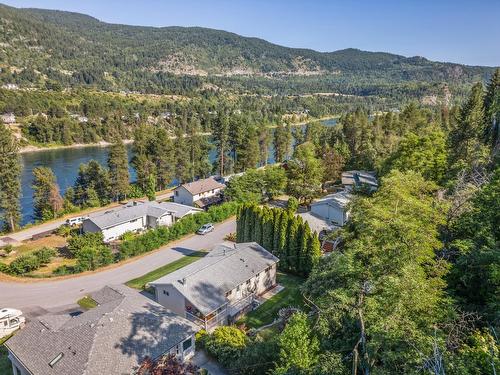 2828 Dumont Crescent, Castlegar, BC - Outdoor With View