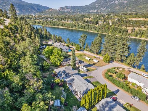 2828 Dumont Crescent, Castlegar, BC - Outdoor With Body Of Water With View