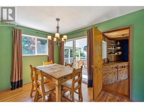 2828 Dumont  Crescent, Castlegar, BC - Indoor Photo Showing Dining Room