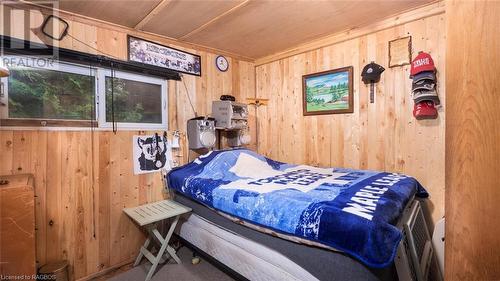 615 Stokes Bay Rd, North Bruce Peninsula, ON - Indoor Photo Showing Bedroom