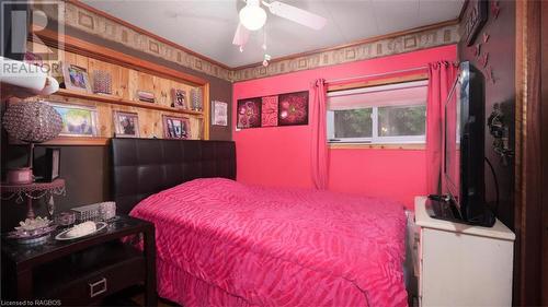 615 Stokes Bay Rd, North Bruce Peninsula, ON - Indoor Photo Showing Other Room