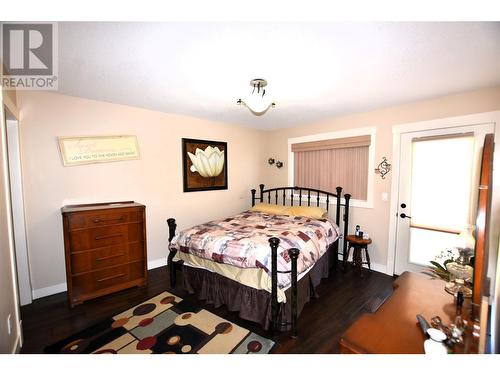 494 Kingfisher Avenue, Vernon, BC - Indoor Photo Showing Bedroom