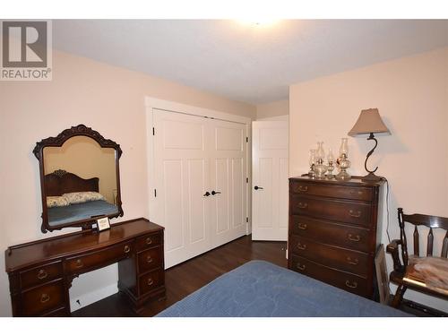 494 Kingfisher Avenue, Vernon, BC - Indoor Photo Showing Bedroom