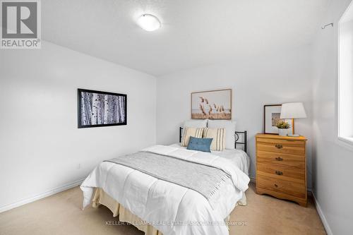 35 Freure Drive, Cambridge, ON - Indoor Photo Showing Bedroom