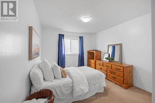 35 Freure Drive, Cambridge, ON - Indoor Photo Showing Bedroom