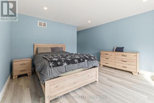 70 Maritime Road, Kawartha Lakes, ON - Indoor Photo Showing Bedroom