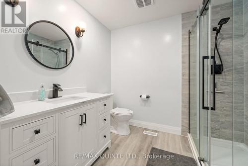 70 Maritime Road, Kawartha Lakes, ON - Indoor Photo Showing Bathroom