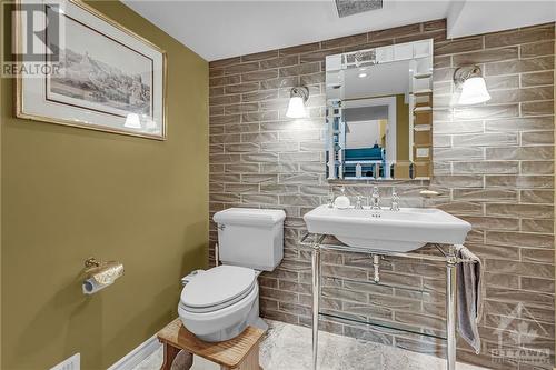 131 Rideau Terrace, Ottawa, ON - Indoor Photo Showing Bathroom