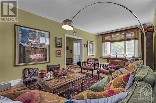 131 Rideau Terrace, Ottawa, ON - Indoor Photo Showing Living Room