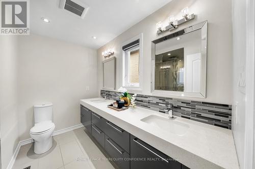 635 St Germain Avenue, Toronto (Bedford Park-Nortown), ON - Indoor Photo Showing Bathroom