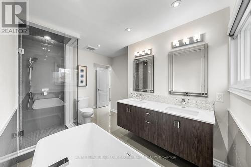 635 St Germain Avenue, Toronto (Bedford Park-Nortown), ON - Indoor Photo Showing Bathroom