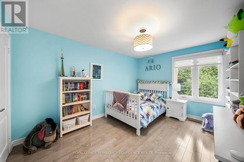 635 St Germain Avenue, Toronto (Bedford Park-Nortown), ON - Indoor Photo Showing Bedroom