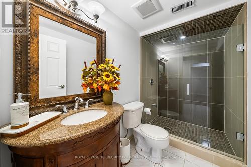 635 St Germain Avenue, Toronto (Bedford Park-Nortown), ON - Indoor Photo Showing Bathroom