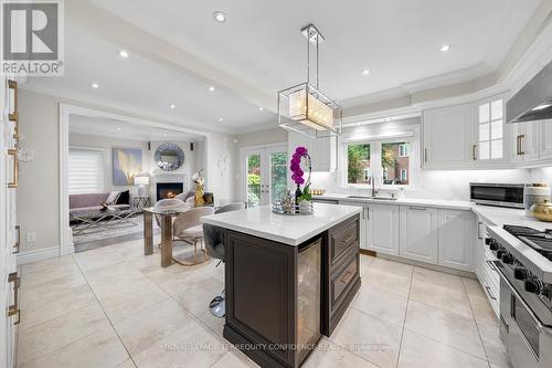 635 St Germain Avenue, Toronto (Bedford Park-Nortown), ON - Indoor Photo Showing Kitchen With Upgraded Kitchen