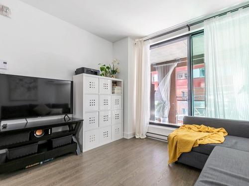 Salon - 303-1165 Rue Wellington, Montréal (Le Sud-Ouest), QC - Indoor Photo Showing Bedroom