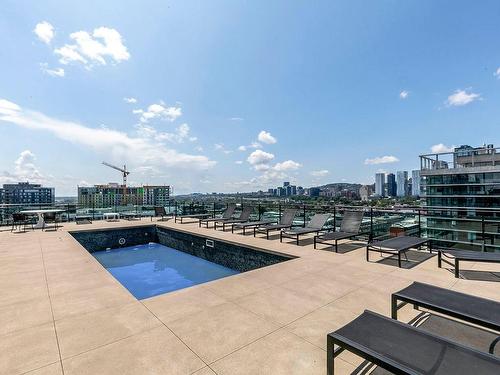 Piscine - 303-1165 Rue Wellington, Montréal (Le Sud-Ouest), QC - Outdoor With In Ground Pool With View