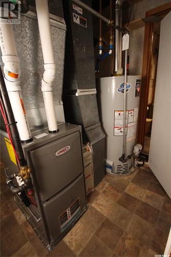 241 31St Street W, Battleford, SK - Indoor Photo Showing Basement