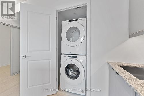 505 - 30 Elm Drive W, Mississauga (Fairview), ON - Indoor Photo Showing Laundry Room