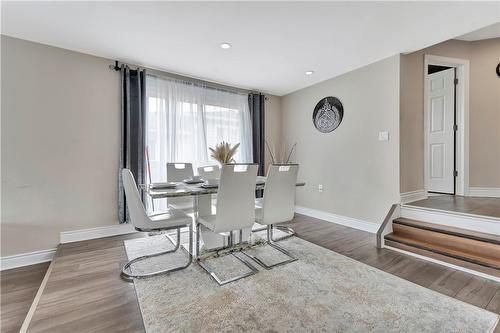 334 Templemead Drive, Hamilton, ON - Indoor Photo Showing Dining Room