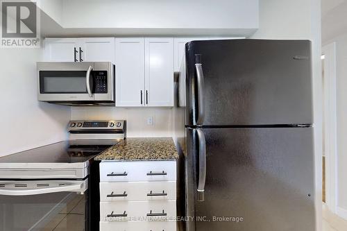 1016 - 31 Bales Avenue, Toronto (Willowdale East), ON - Indoor Photo Showing Kitchen