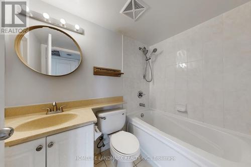 1016 - 31 Bales Avenue, Toronto (Willowdale East), ON - Indoor Photo Showing Bathroom