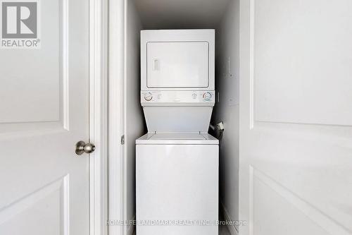 1016 - 31 Bales Avenue, Toronto (Willowdale East), ON - Indoor Photo Showing Laundry Room