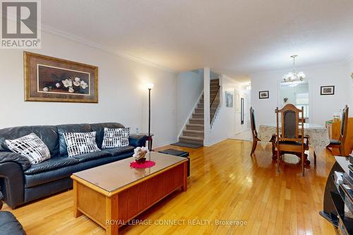 56 Greenleaf Terrace, Toronto (Malvern), ON - Indoor Photo Showing Living Room