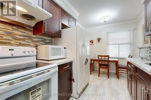 56 Greenleaf Terrace, Toronto (Malvern), ON - Indoor Photo Showing Kitchen