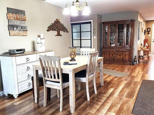 Dining room - 1864 Ch. Lakeshore, Clarenceville, QC - Indoor Photo Showing Dining Room