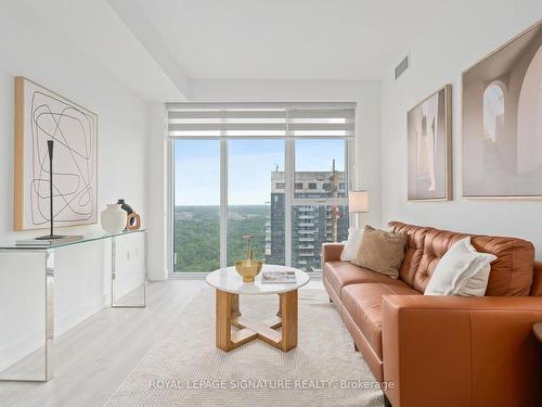 4011-30 Inn On The Park Dr, Toronto, ON - Indoor Photo Showing Living Room