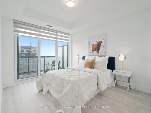 4011-30 Inn On The Park Dr, Toronto, ON - Indoor Photo Showing Bedroom