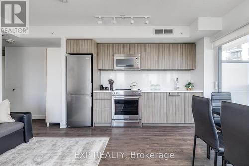 1108 - 30 Samuel Wood Way, Toronto (Islington-City Centre West), ON - Indoor Photo Showing Kitchen