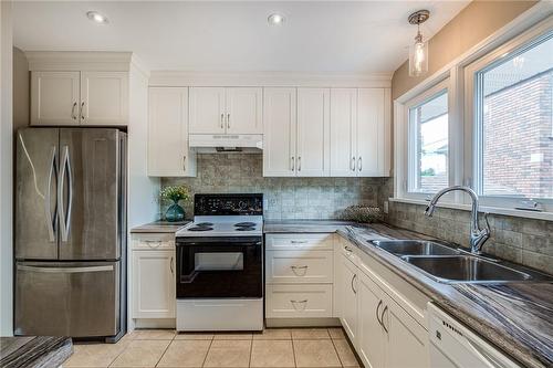 30 Rosewood Avenue, Welland, ON - Indoor Photo Showing Kitchen With Double Sink