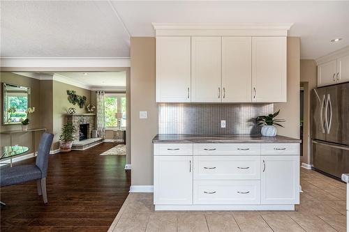 30 Rosewood Avenue, Welland, ON - Indoor Photo Showing Kitchen