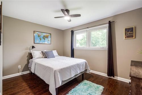 30 Rosewood Avenue, Welland, ON - Indoor Photo Showing Bedroom