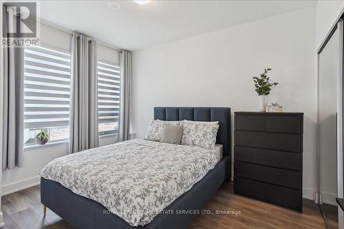 1112 - 2489 Taunton Road, Oakville (Uptown Core), ON - Indoor Photo Showing Bedroom